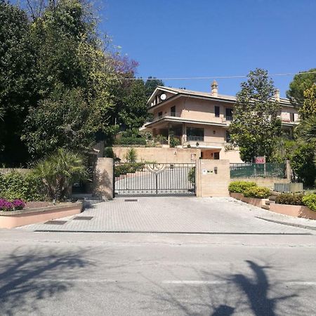 B&B La Casa Di Rita Porto San Giorgio Dış mekan fotoğraf